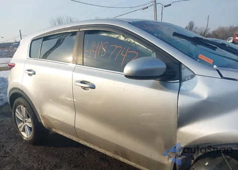 2018 Kia Sportage Lx z USA, uszkodzony, nr VIN KNDPM3AC9J7317328